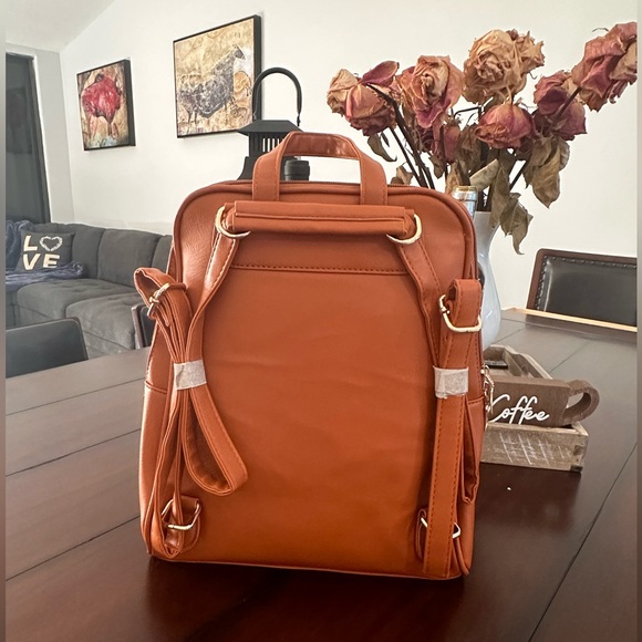 NWT 3 pieces Backpack set. - Picture 10 of 12